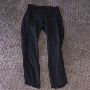 black lululemon cropped leggings w mesh